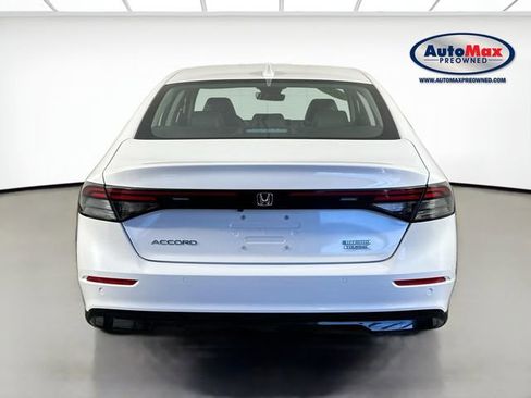 Used 2025 Honda Accord Touring image 8