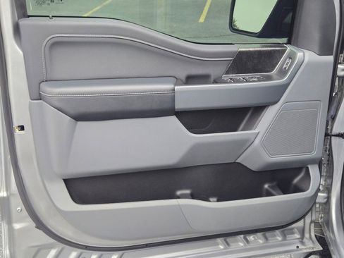 Certified 2022 Ford F150 XLT w/ Equipment Group 302A High image 18