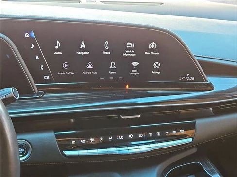 Used 2022 Cadillac Escalade Premium Luxury w/ Performance Package image 15