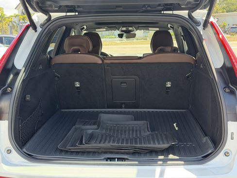 Certified 2024 Volvo XC60 B5 Ultimate w/ Protection Package AWD/4WD image 10