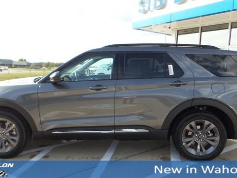 New 2025 Ford Explorer Active w/ Active Comfort Package image 22