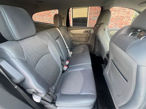 Used 2017 Chevrolet Traverse LT FWD image 28