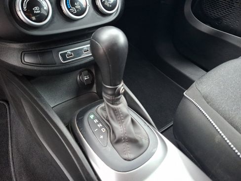 Used 2020 FIAT 500X Pop image 14