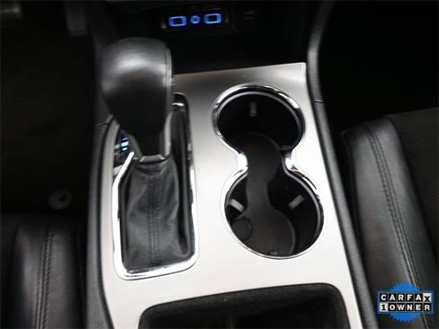 Used 2021 Jeep Grand Cherokee Laredo X image 31