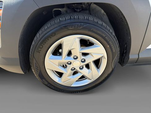 Used 2026 Hyundai Kona SE FWD image 8