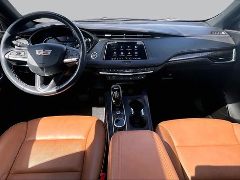 Used 2023 Cadillac XT4 Premium Luxury FWD image 14