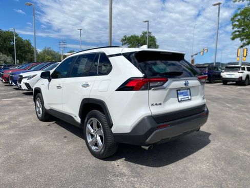 Used 2020 Toyota RAV4 Limited w/ Limited Grade Weather Package AWD/4WD image 5