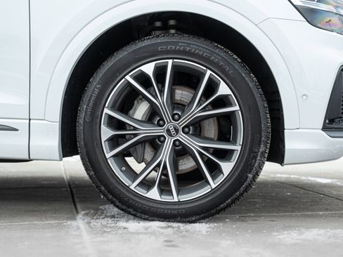 Used 2022 Audi Q8 Premium Plus w/ Premium Plus Package image 34