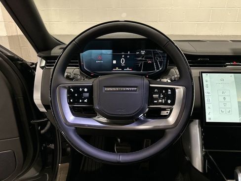 New 2026 Land Rover Range Rover Long Wheelbase SE image 14