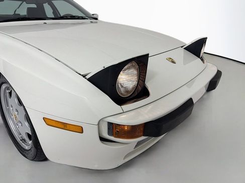 Used 1987 Porsche 944 Coupe RWD image 13