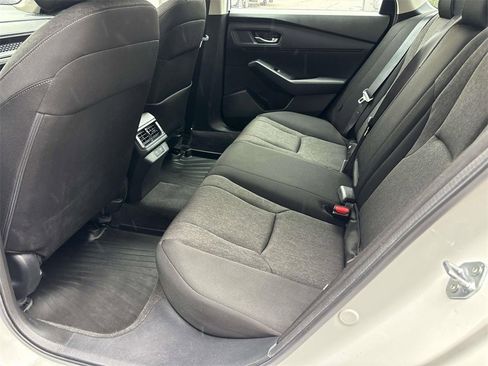 Used 2025 Honda Accord SE image 11