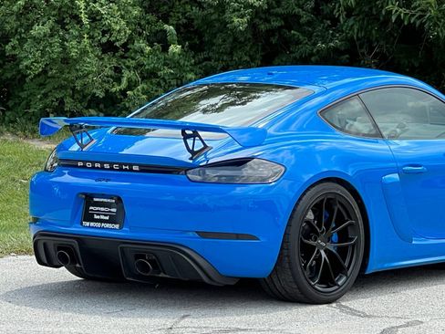 Certified 2023 Porsche 718 Cayman GT4 RWD image 9