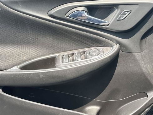 Used 2016 Chevrolet Malibu LT FWD image 21
