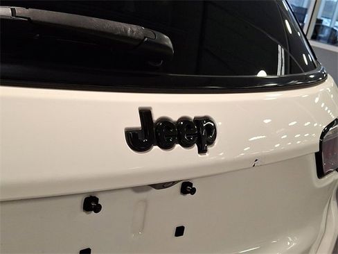 Used 2020 Jeep Compass Latitude image 29