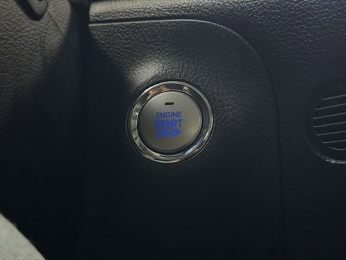 Used 2009 Hyundai Genesis 3.8 w/ Premium Pkg 2 image 20