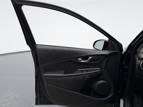 Used 2023 Hyundai Kona SEL w/ Convenience Package image 9