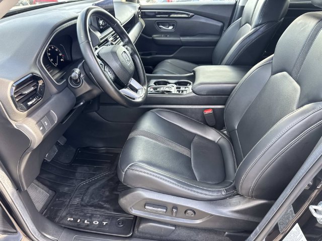 Used 2025 Honda Pilot Touring image 23