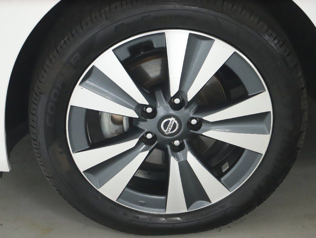 Certified 2019 Nissan Sentra SL FWD image 37