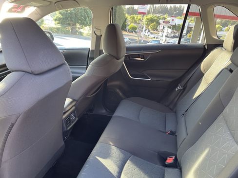 Certified 2025 Toyota RAV4 XLE AWD/4WD image 12