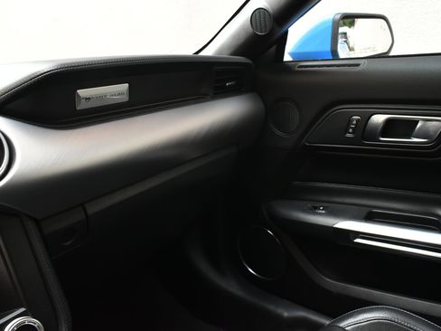 Used 2022 Ford Mustang Premium RWD image 35