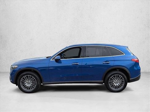 Certified 2026 Mercedes-Benz GLC 300 image 5