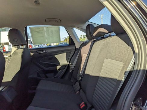 Certified 2025 Volkswagen Jetta S image 18