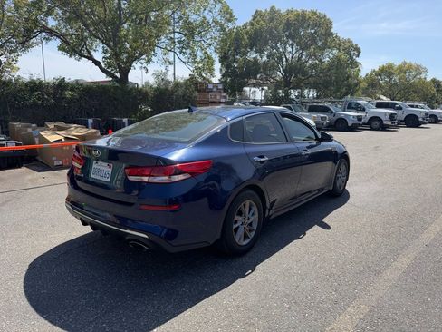 Used 2020 Kia Optima LX FWD image 3