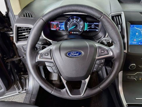Used 2020 Ford Edge SEL w/ Convenience Package AWD/4WD image 3