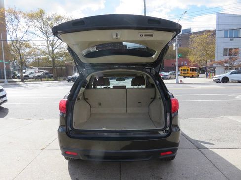 Used 2015 Acura RDX w/Tech AWD 4dr SUV w/Technolog image 21