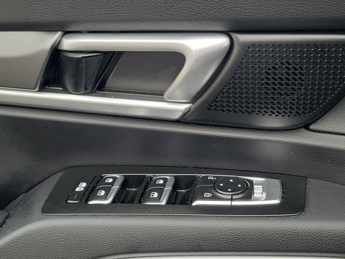 Used 2021 Kia Telluride LX image 18