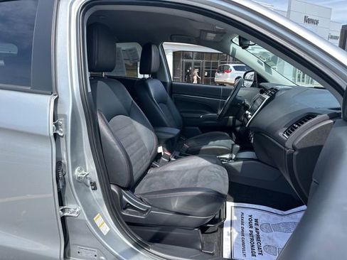 Used 2024 Mitsubishi Outlander Sport SE image 26