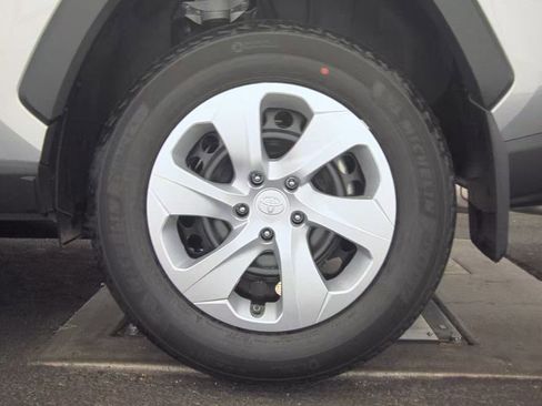 Used 2025 Toyota RAV4 LE image 11