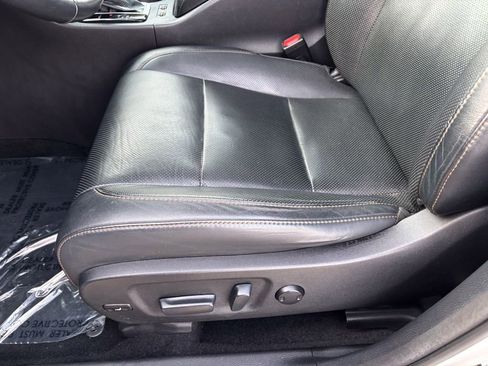 Used 2014 Toyota Highlander Limited image 20