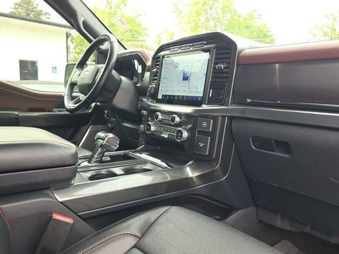 Used 2021 Ford F150 Lariat w/ Equipment Group 502A High image 22