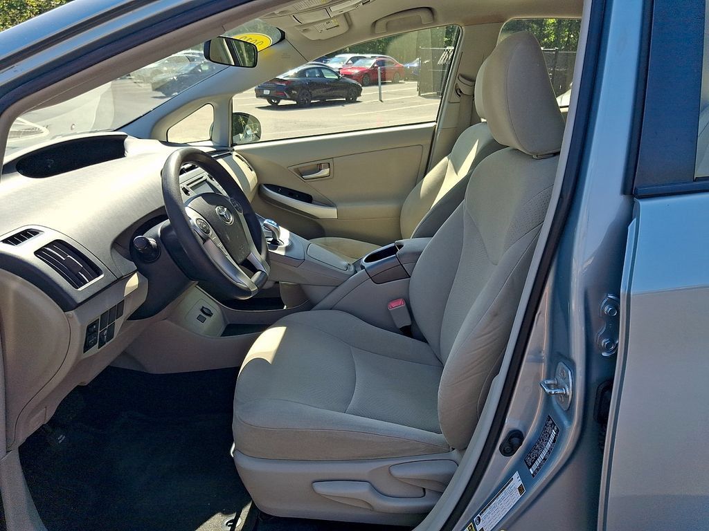 Used 2013 Toyota Prius Two FWD image 14