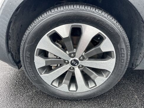 Used 2021 Kia Telluride EX w/ EX Premium Package image 10