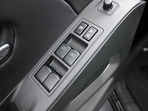 New 2026 Nissan Frontier SV w/ SV Convenience Package image 13