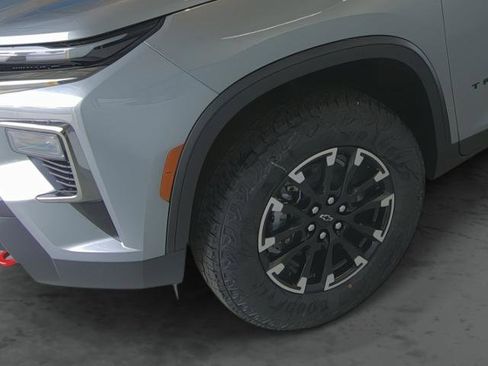 New 2026 Chevrolet Traverse Z71 w/ Driver Confidence Package AWD/4WD image 7