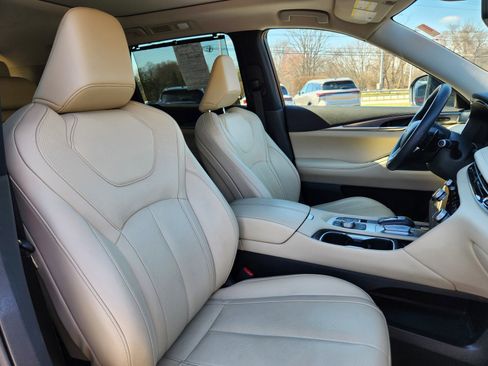 Used 2023 INFINITI QX60 Luxe w/ Cargo Package image 17