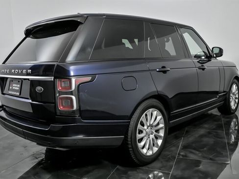 Used 2018 Land Rover Range Rover HSE image 10