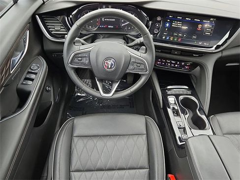 Used 2023 Buick Envision Avenir image 11