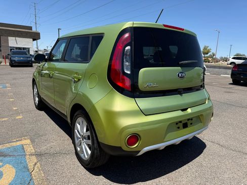 Used 2018 Kia Soul + FWD image 8