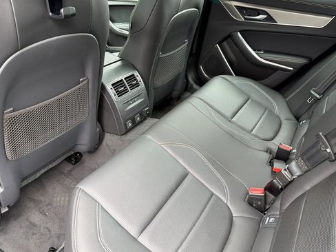 New 2024 Jaguar XF R-Dynamic SE AWD/4WD image 15