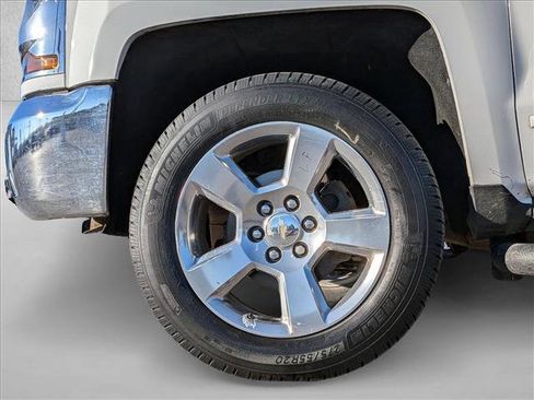 Used 2018 Chevrolet Silverado 1500 LT w/ Texas Edition image 24