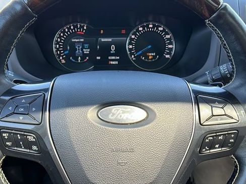 Used 2017 Ford Explorer Platinum AWD/4WD image 33