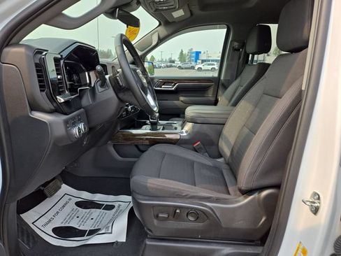 Used 2023 GMC Sierra 1500 Elevation w/ X31 Off-Road Package AWD/4WD image 2
