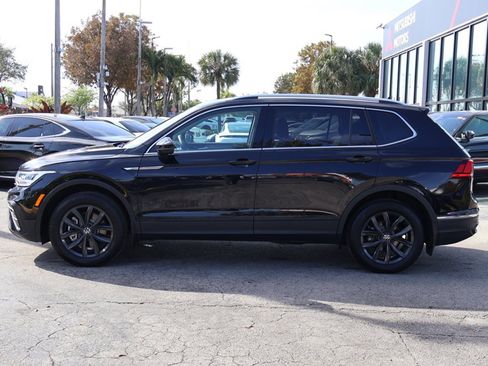 Used 2024 Volkswagen Tiguan SE image 17