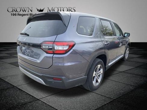 Used 2025 Honda Pilot EX-L image 9