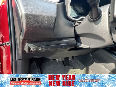 Used 2022 Toyota Corolla XSE image 19