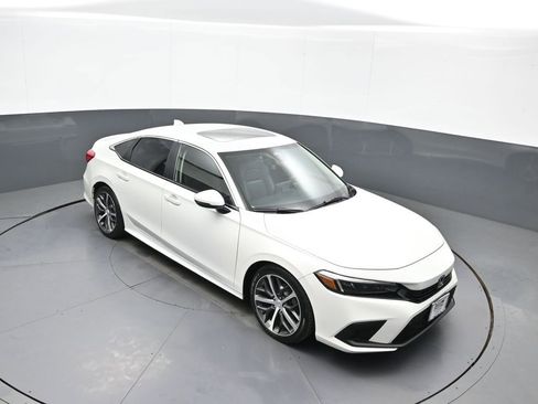 Used 2022 Honda Civic Touring image 36